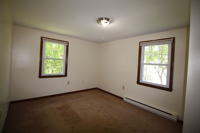 APT-1 - 82 Franklin St, Condo with 2 bedrooms, 1 bathrooms and null parking in Derry NH | Image 9