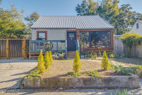 182 Miramar Ave, Biloxi, MS, 39530-3321 | Card Image