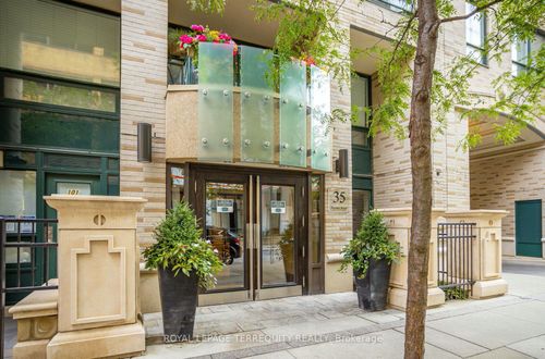 1306-35 Hayden St, Toronto, ON, M4Y3C3 | Card Image