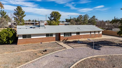 2933 Cardinal Dr, Sierra Vista, AZ, 85635-4226 | Card Image