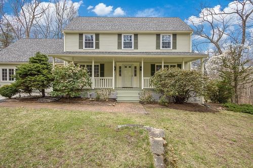 7 Neck Hill Rd, Mendon, MA, 01756 | Card Image
