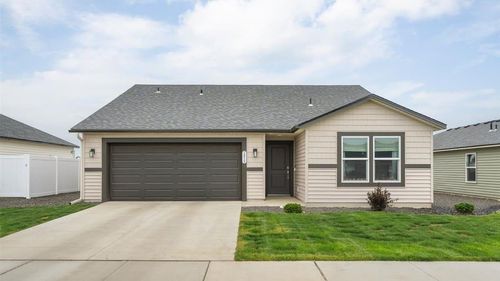 13516 W Crosswinds Ave, Airway Heights, WA, 99001-4000 | Card Image