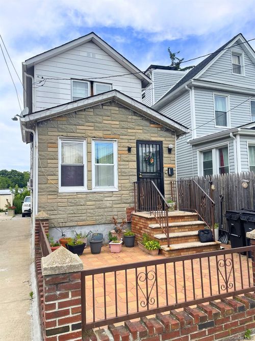 14611 123rd Avenue, New York, NY, 11436 | Card Image