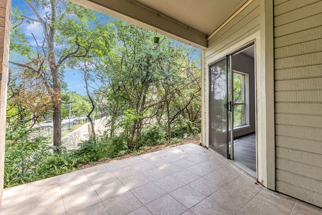 APT-1601 - 2450 Wickersham Ln, Condo with 2 bedrooms, 2 bathrooms and 3 parking in Austin TX | Image 33