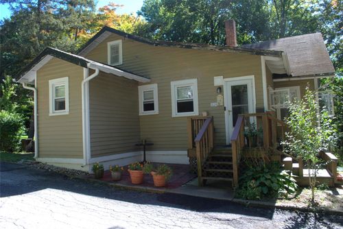 1824 Seabury Pl, Peekskill, NY, 10566-3139 | Card Image