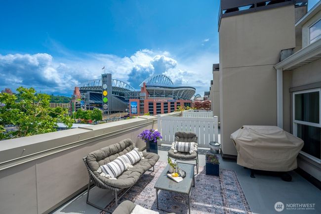 APT-517 - 526 1 St Ave S, Condo with 2 bedrooms, 2 bathrooms and 3 parking in Seattle WA | Image 33