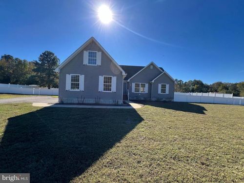 33016 Forest Knoll Dr, LAUREL, DE, 19956-4082 | Card Image