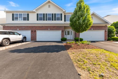 1981 W Cobblestone Rd, Romeoville, IL, 60446-2808 | Card Image
