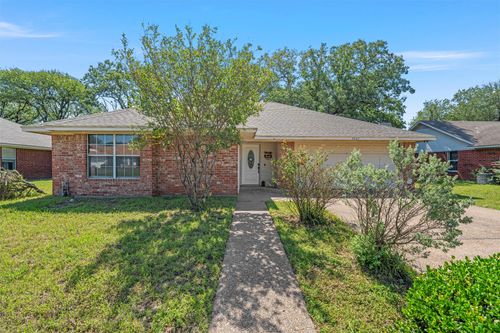 4627 Lexington St, Bellmead, TX, 76705-2376 | Card Image