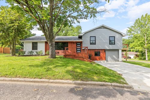 2002 Woodlea Dr, COLUMBIA, MO, 65201-6058 | Card Image