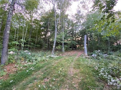 19 Potter Rd, Stafford Springs, CT, 06076-3116 | Card Image