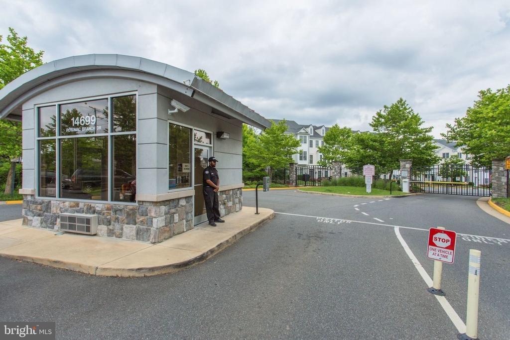 Residential in WOODBRIDGE 3
