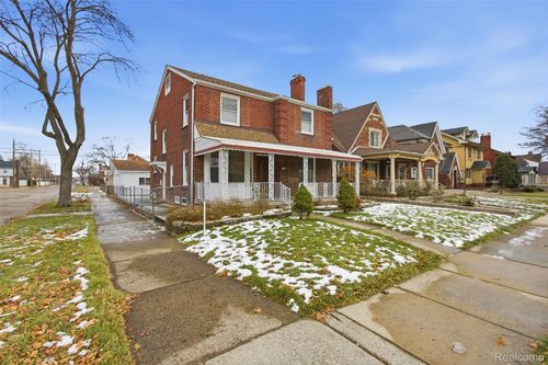 7758 Reuter St, Dearborn, MI, 48126-1183 | Card Image