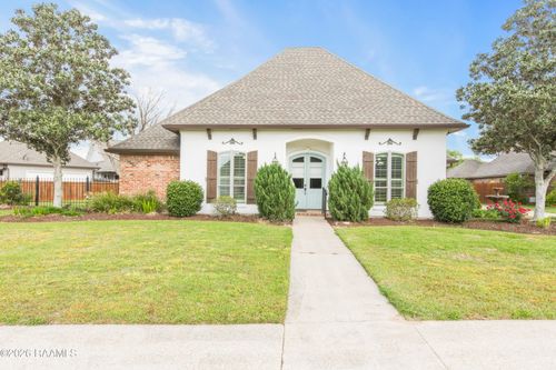 106 Pleasant Lake Dr, Youngsville, LA, 70592-5654 | Card Image