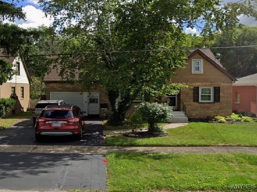 15 Pleasant St, Cheektowaga, NY, 14225-3526 | Card Image