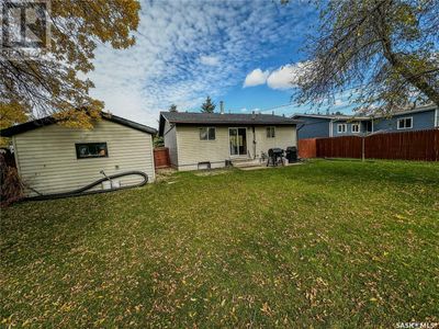 217 Cottonwood Cres, House other with 4 bedrooms, 2 bathrooms and null parking in Churchbridge SK | Image 2