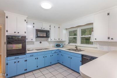 Kitchen | Image 3