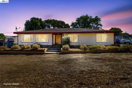 5940 Victoria Ln, Livermore, CA, 94550-9740 | Card Image