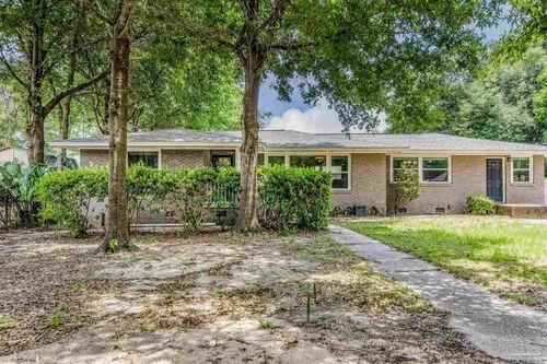 2033 E Bobe St, Pensacola, FL, 32503-5422 | Card Image