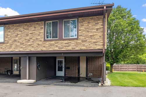 7 Cour Versaille, Palos Hills, IL, 60465-2416 | Card Image