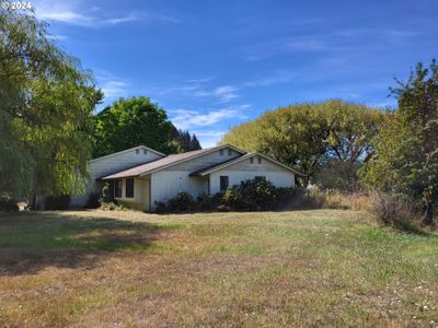 11830 Sw Gopher Valley Rd, House other with 3 bedrooms, 2 bathrooms and 2 parking in Sheridan OR | Image 2