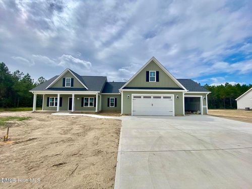 110 Rae Dr, Pikeville, NC, 27863-4702 | Card Image