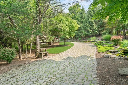 7 Weldon Way, Warwick, NY, 10990-2575 | Card Image
