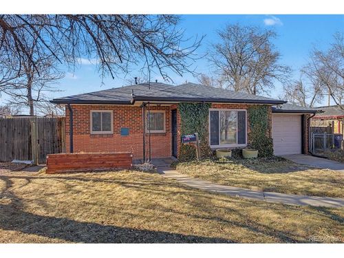2055 Syracuse St, Denver, CO, 80207-3633 | Card Image