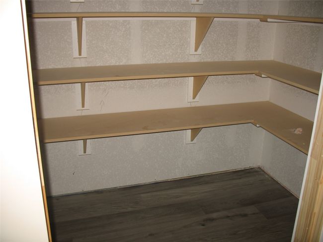View of pantry | Image 16
