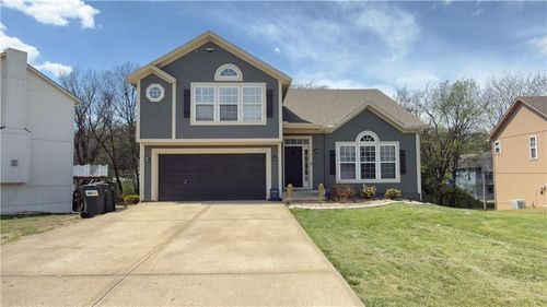 14912 Pine View Dr, Grandview, MO, 64030-4500 | Card Image