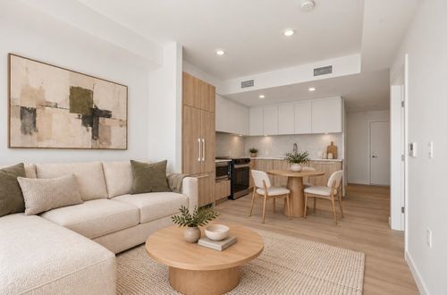 207-1080 Marine Dr, North Vancouver, BC, V7P1S5 | Card Image