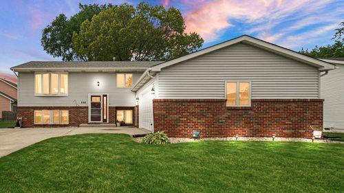 508 James Wittchen Dr, Schererville, IN, 46375-2284 | Card Image