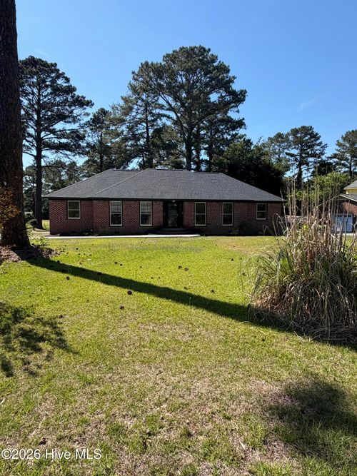 209 Shoreline Dr, New Bern, NC, 28562-9557 | Card Image