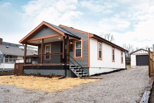 816 S Lake Dr, Independence, MO, 64053-1838 | Card Image