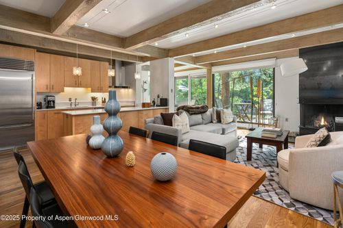 24-1034 E Cooper Ave, Aspen, CO, 81611-2108 | Card Image