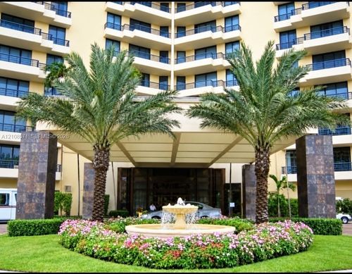 602-3300 Ne 192nd St, Aventura, FL, 33180-2430 | Card Image