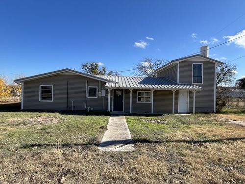 243 Sparks Dr, Evant, TX, 76525-9601 | Card Image