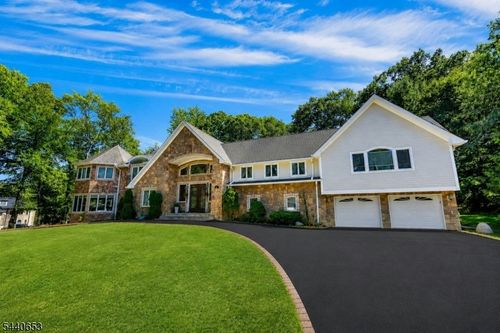 252 Mabel Pl, Franklin Lakes, NJ, 07417-3009 | Card Image
