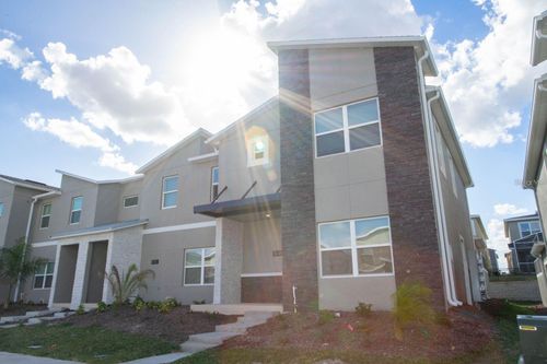 1038 Splash Shot Pl, DAVENPORT, FL, 33896 | Card Image