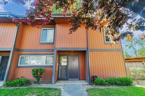 apt-9-38627 Cherry Ln, Fremont, CA, 94536-4213 | Card Image