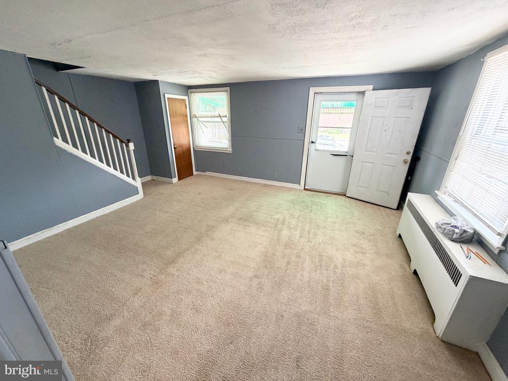 Residential Lease in CRUM LYNNE 3