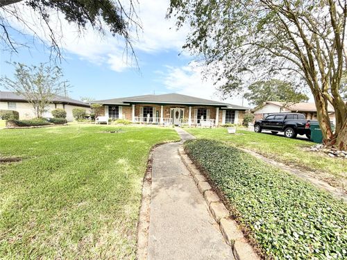 1870 Rena St, Beaumont, TX, 77705-4729 | Card Image