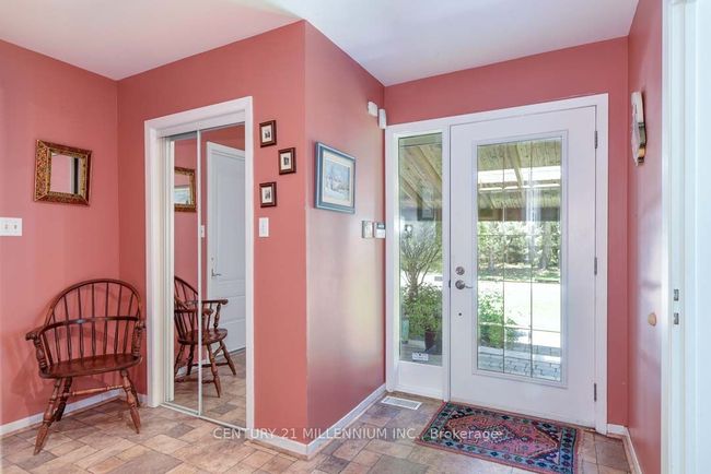 248504 5 Sideroad, House other with 3 bedrooms, 3 bathrooms and 18 parking in Mono ON | Image 13