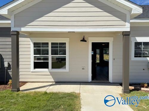 115 Foster Way Dr, Huntsville, AL, 35806-3116 | Card Image