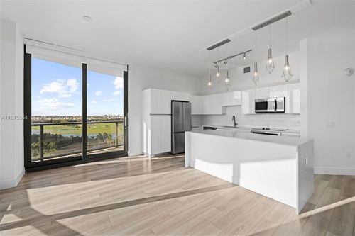 1211-101 Diplomat Pkwy, Hallandale Beach, FL, 33009 | Card Image