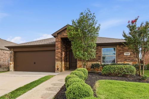 1810 Aslynn Cir, Aubrey, TX, 76227-1785 | Card Image