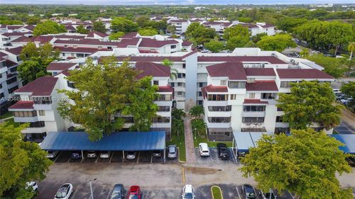 f-105-8205 Sw 152nd Ave, Miami, FL, 33193-4070 | Card Image