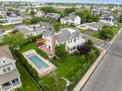 18 Riverdale Ave, Monmouth Beach, NJ, 07750-1447 | Card Image