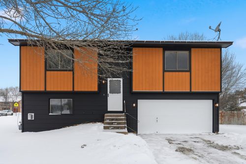 2801 11th Ave, Anoka, MN, 55303-1800 | Card Image