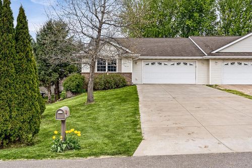 21312 Barbara Ln, Galesville, WI, 54630-4400 | Card Image